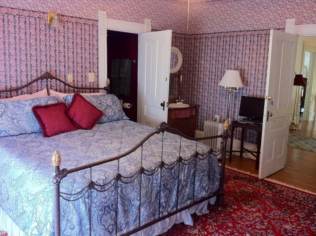 Grand Avenue Bed And Breakfast Carthage Exterior foto