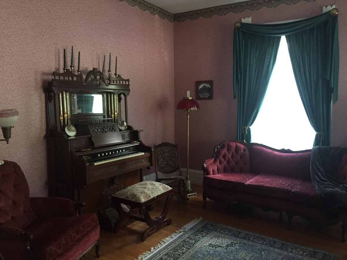 Grand Avenue Bed And Breakfast Carthage Exterior foto